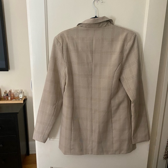 Pretty little thing blazer - Picture 2 of 3